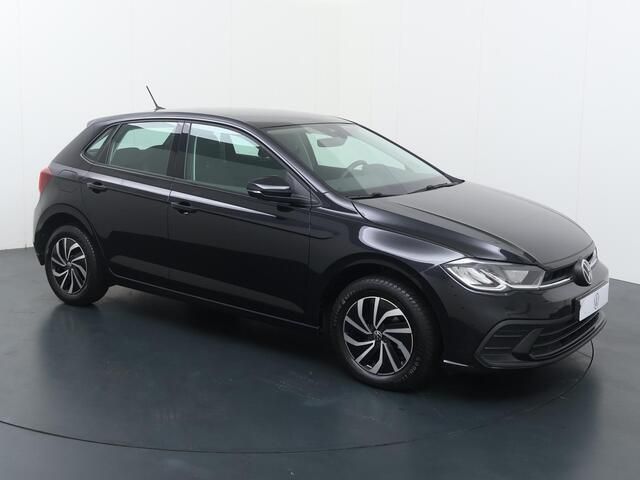 Zwart Gebruikt 2022 VW Polo Life Hatchback | € 19.840 (Eerlijke prijs) - Afbeelding 1/2