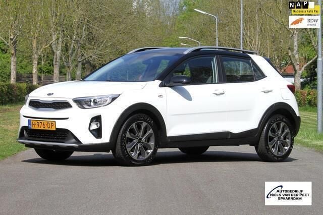 Wit Gebruikt 2020 Kia Stonic SUV | € 13.950 (Goede deal) - Afbeelding 1/4
