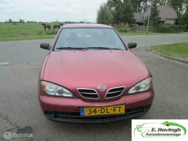 Rood Gebruikt 1999 Nissan Primera Comfort Sedan | € 1.100 - Afbeelding 1/4