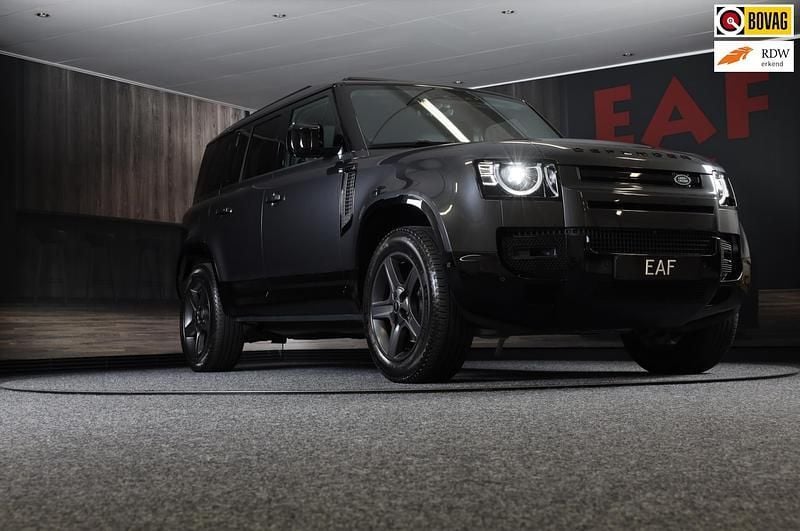 Grijs Gebruikt 2024 Land Rover Defender SE Dynamic SUV | € 94.850 (Super prijs) - Afbeelding 1/3