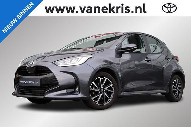 Grijs Gebruikt 2023 Toyota Yaris Hatchback | € 20.840 (Eerlijke prijs) - Afbeelding 1/4