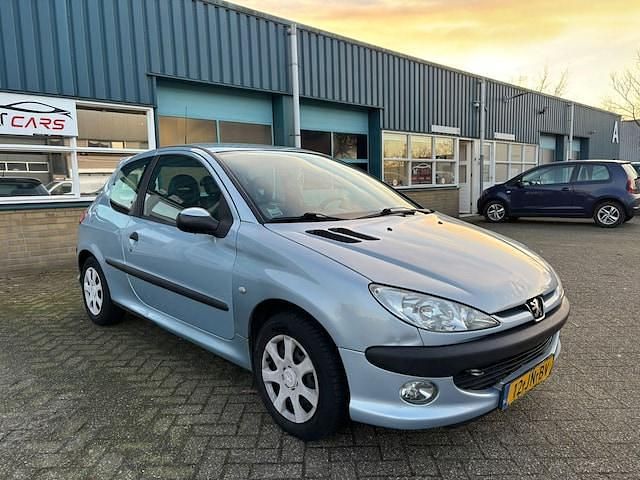 Occasion Peugeot 206 Premium 109 PK (80 kW) 2002 Grijs Hatchback