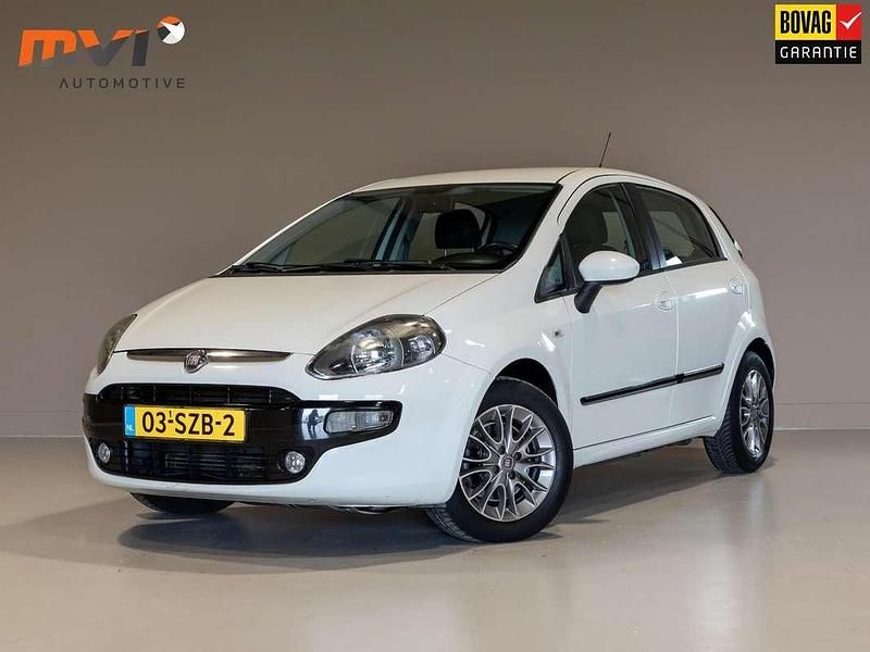 Wit Gebruikt 2011 Fiat Punto Evo Hatchback | € 2.500 (Eerlijke prijs) - Afbeelding 1/4