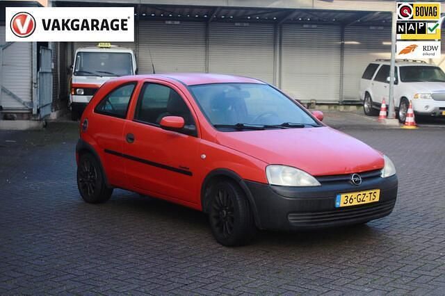 Rood Gebruikt 2001 Opel Corsa Comfort Hatchback | € 999 (Goede deal) - Afbeelding 1/4