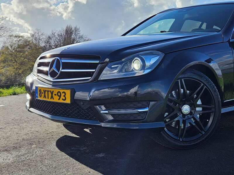 Zwart Gebruikt 2013 Mercedes C30 AMG AMG Stationwagen | € 9.500 - Afbeelding 1/4