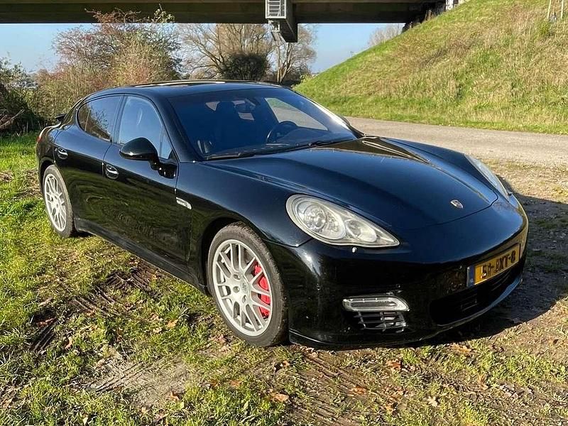 Zwart Occasion 2009 Porsche Panamera Hatchback | € 34.950 (Super prijs) - Afbeelding 1/4