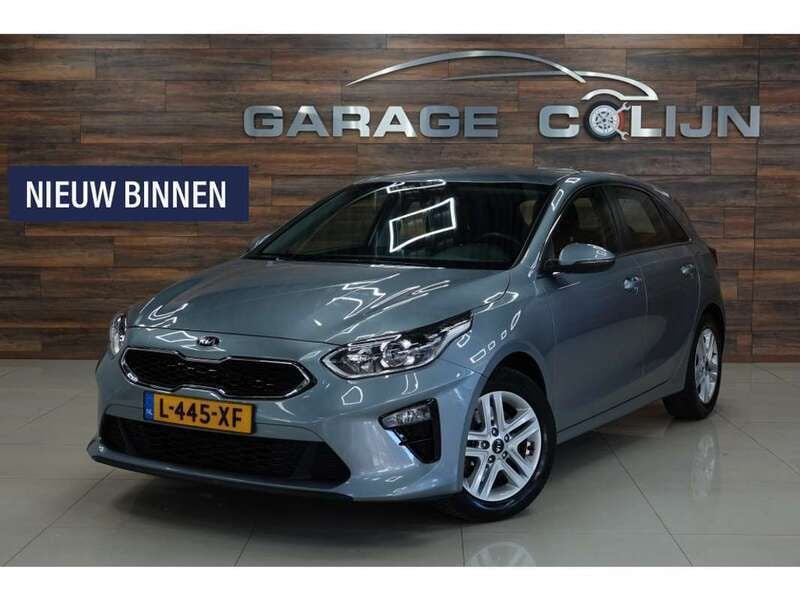 Grijs Gebruikt 2021 Kia Ceed Hatchback | € 16.950 (Goede deal) - Afbeelding 1/4
