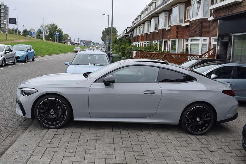 Occasion Mercedes CLE200 AMG line 225 PK (165 kW) 2024 Grijs Coupé