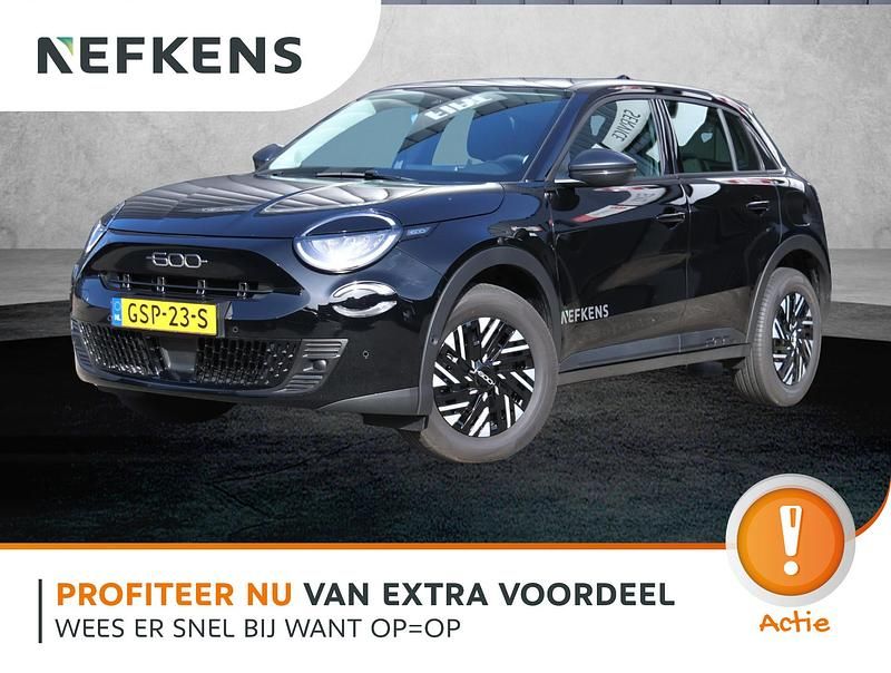 Zwart Gebruikt 2024 Fiat 600 Urban SUV | € 25.725 (Goede deal) - Afbeelding 1/4