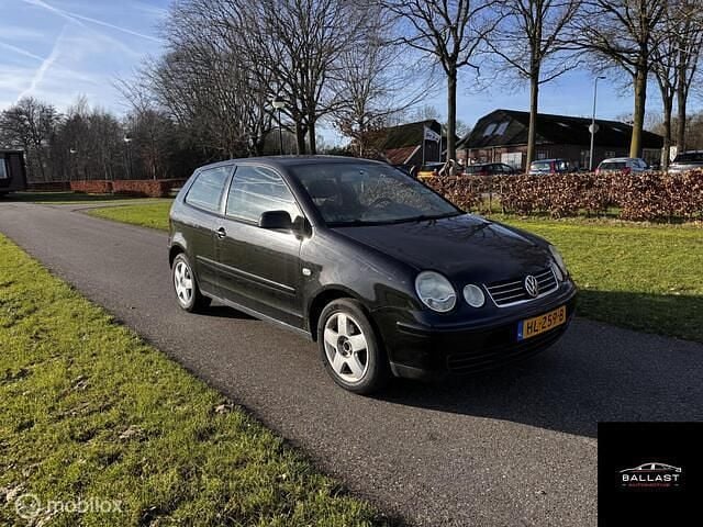 Occasion VW Polo Comfortline 64 PK (47 kW) 2005 Zwart Hatchback