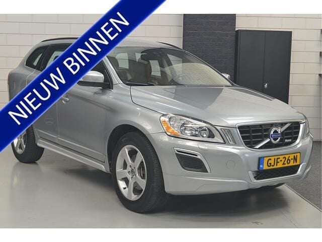 Grijs Gebruikt 2012 Volvo XC60 R-Design SUV | € 13.950 (Goede deal) - Afbeelding 1/4