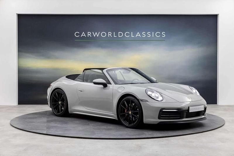 Grijs, metallic lak Gebruikt 2019 Porsche 911 Carrera 4S Cabriolet Cabriolet | € 149.992 (Eerlijke prijs) - Afbeelding 1/4
