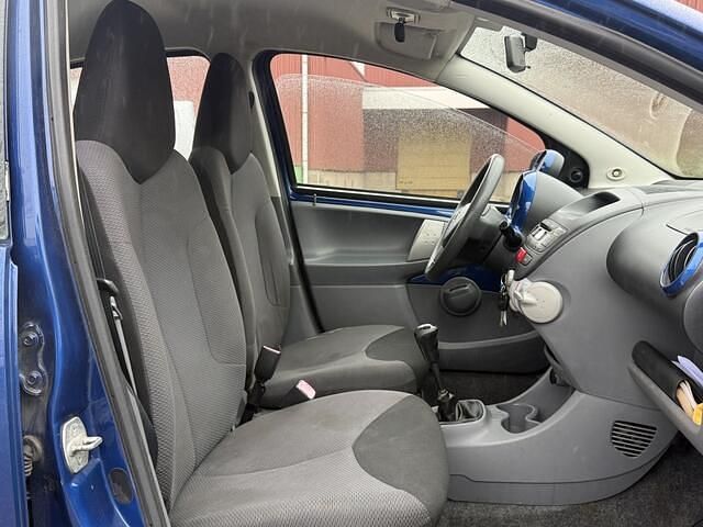 Occasion Toyota Aygo 68 PK (50 kW) 2007 Blauw Hatchback