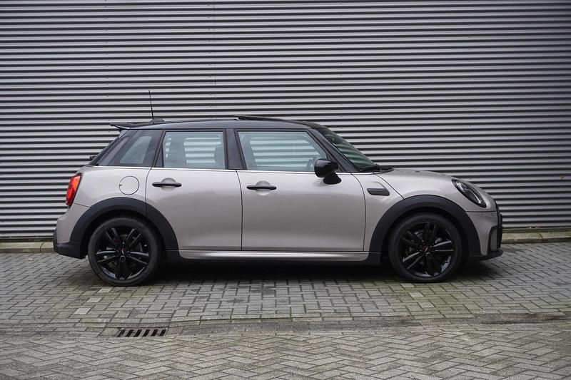 Occasion Mini Cooper Comfort 136 PK (100 kW) 2022 Grijs Hatchback