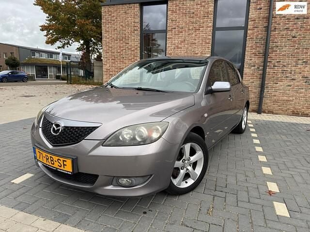 Grijs Gebruikt 2005 Mazda 3 Inclusive Hatchback | € 1.450 (Goede deal) - Afbeelding 1/4