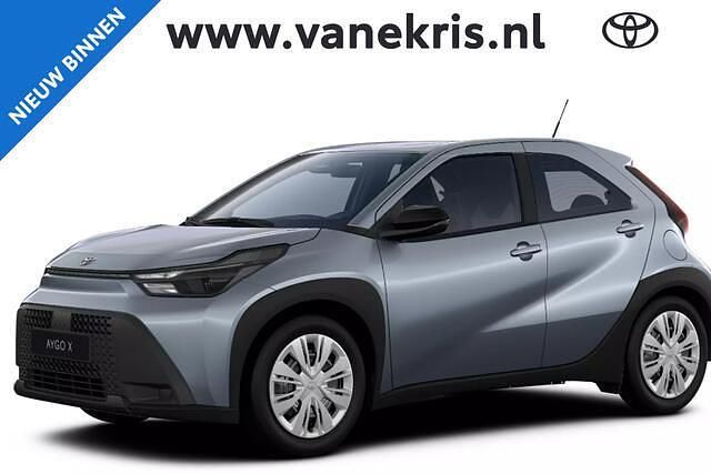 Grijs Nieuw 2026 Toyota Aygo X Play SUV | € 24.090 (Goede deal) - Afbeelding 1/4