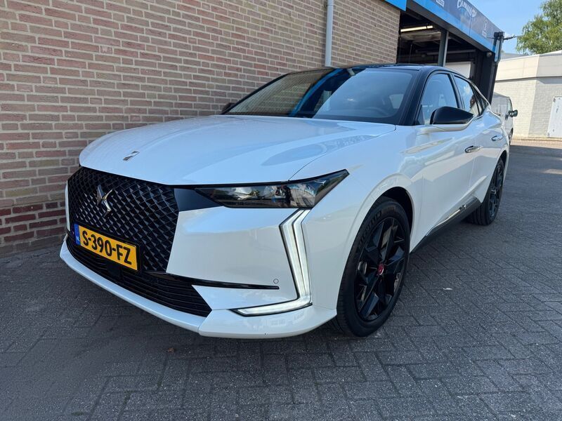 Occasion DS Automobiles DS4 Bastille Plus 180 PK (132 kW) 2022 Wit Hatchback
