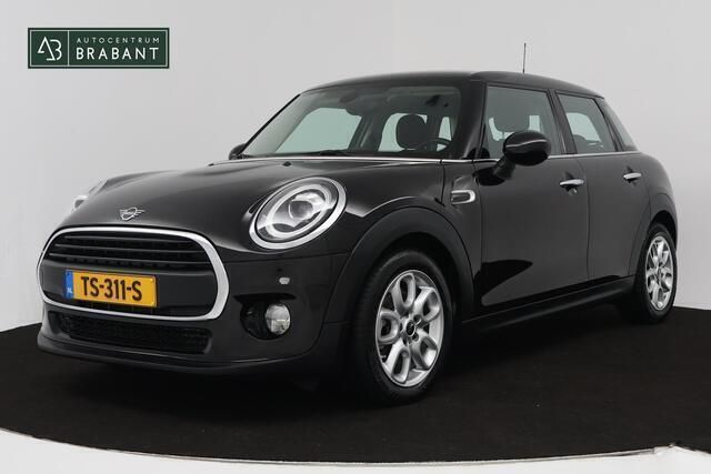 Zwart Gebruikt 2018 Mini ONE Pepper Hatchback | € 15.945 (Eerlijke prijs) - Afbeelding 1/4