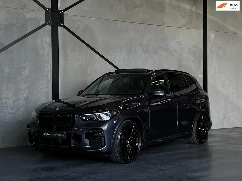 Grijs Gebruikt 2022 BMW X5 M Sport SUV | € 62.900 (Eerlijke prijs) - Afbeelding 1/4