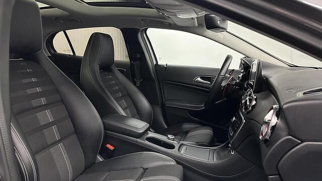 Occasion Mercedes GLA180 Business 123 PK (90 kW) 2017 Grijs SUV