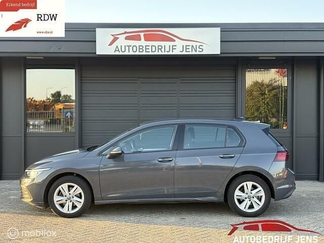 Occasion VW Golf VIII Style 131 PK (96 kW) 2020 Grijs Hatchback