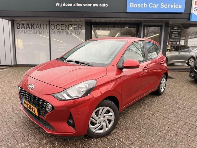 Occasion Hyundai i10 Comfort 67 PK (49 kW) 2022 Rood Hatchback