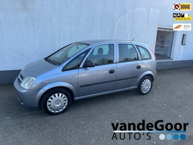 Grijs, metallic lak Gebruikt 2005 Opel Meriva Essentia MPV | € 1.850 (Eerlijke prijs) - Afbeelding 1/4