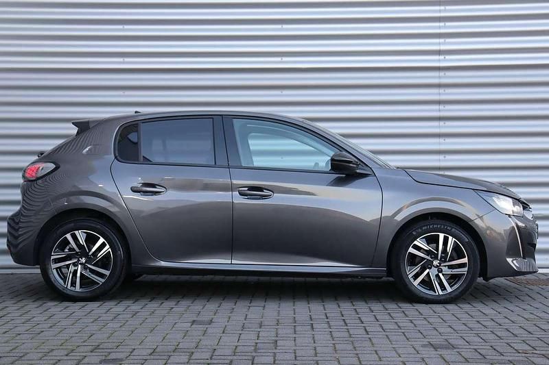 Occasion Peugeot 208 Allure 101 PK (74 kW) 2023 Grijs Hatchback