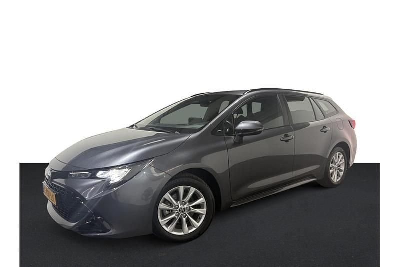 Grijs Gebruikt 2023 Toyota Corolla Active Stationwagen | € 27.999 (Eerlijke prijs) - Afbeelding 1/1