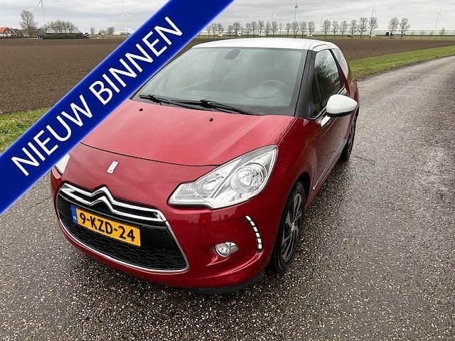 Rood Occasion 2013 Citroën DS3 Business Class Hatchback | € 3.950 (Eerlijke prijs) - Afbeelding 1/4