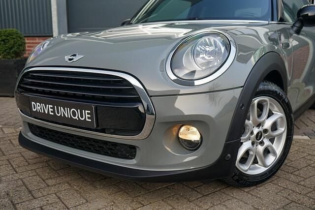 Occasion Mini Cooper Pepper 136 PK (100 kW) 2017 Grijs (metallic) Hatchback