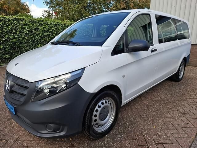 Wit Gebruikt 2019 Mercedes Vito MPV | € 19.500 (Eerlijke prijs) - Afbeelding 1/4