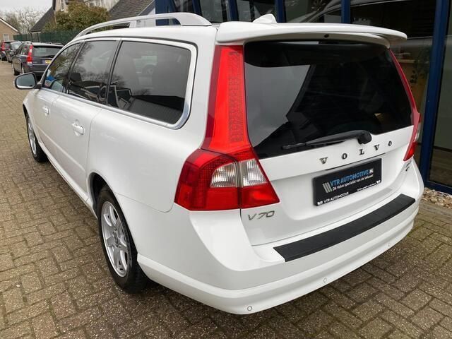 Occasion Volvo V70 Summum 230 PK (169 kW) 2009 Wit Stationwagen