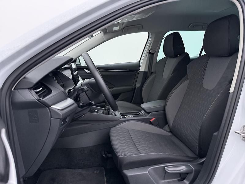 Occasion Skoda Octavia Business Line 150 PK (110 kW) 2024 Wit Stationwagen