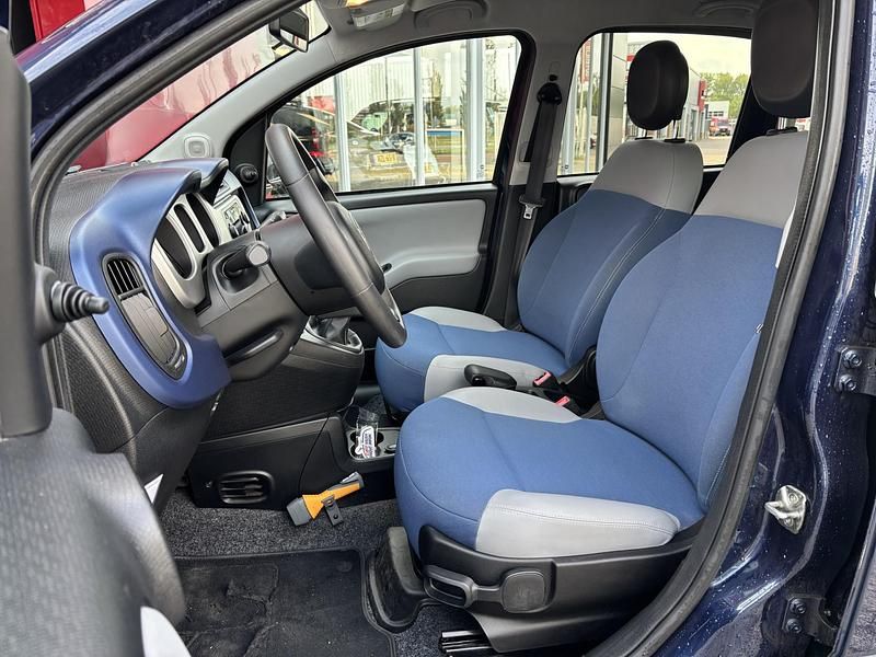 Occasion Fiat Panda Lounge 82 PK (60 kW) 2018 Blauw Hatchback