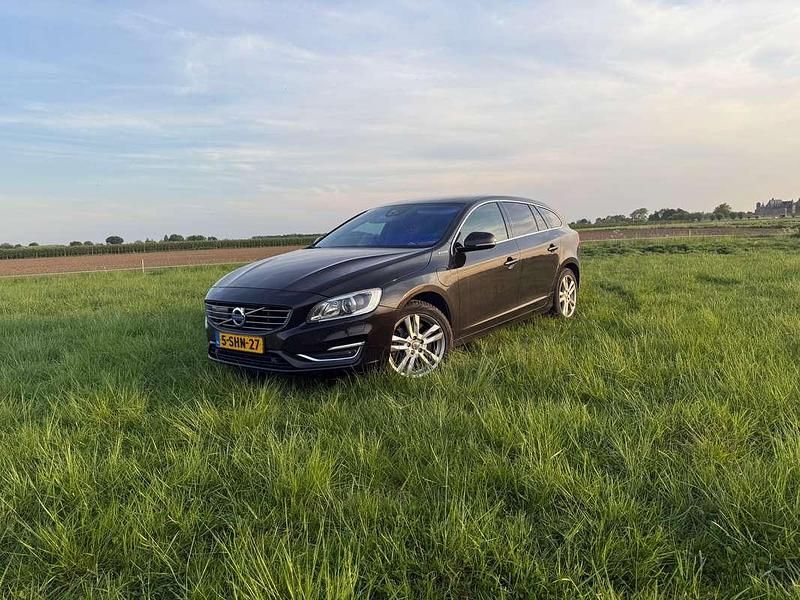 Zwart Gebruikt 2013 Volvo V60 Stationwagen | € 8.500 (Eerlijke prijs) - Afbeelding 1/4