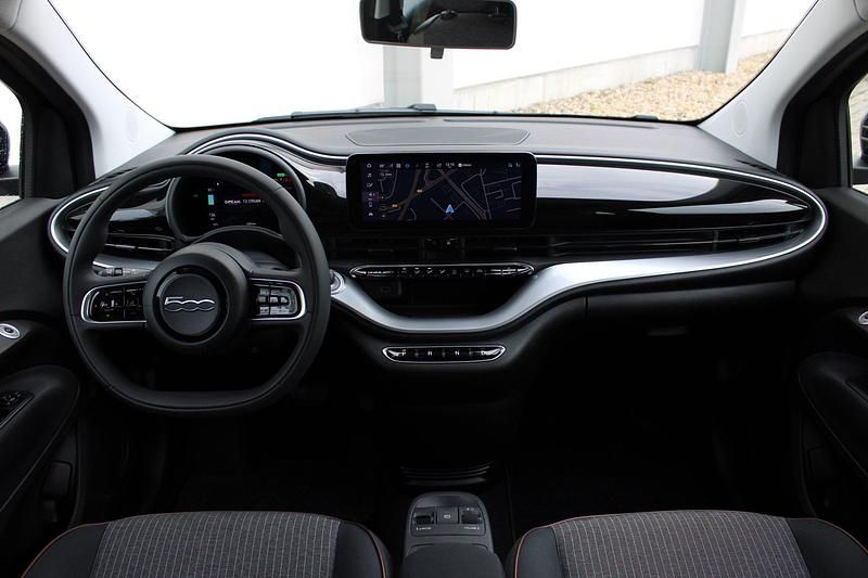 Occasion Fiat 500e Icon 69 kW (95 PK) 2025 Zwart Cabriolet