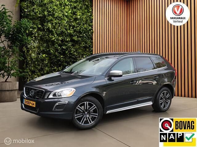 Grijs Gebruikt 2013 Volvo XC60 R-Design SUV | € 19.895 (Eerlijke prijs) - Afbeelding 1/4