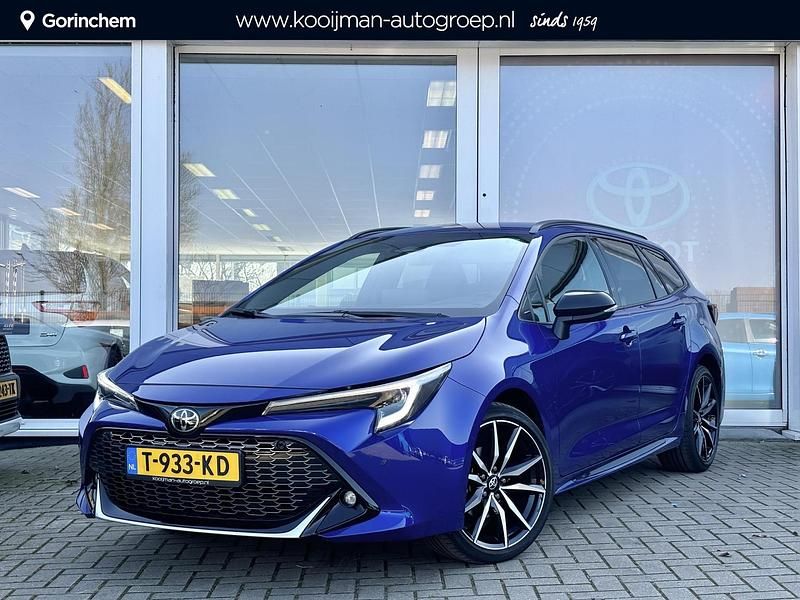 Blauw Gebruikt 2023 Toyota Corolla Sport Stationwagen | € 31.450 (Iets duurder) - Afbeelding 1/4