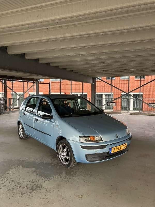 Blauw Gebruikt 2003 Fiat Punto Active Hatchback | € 650 (Goede deal) - Afbeelding 1/4