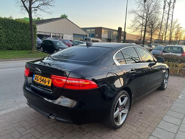 Occasion Jaguar XE Pure 200 PK (147 kW) 2019 Zwart Sedan