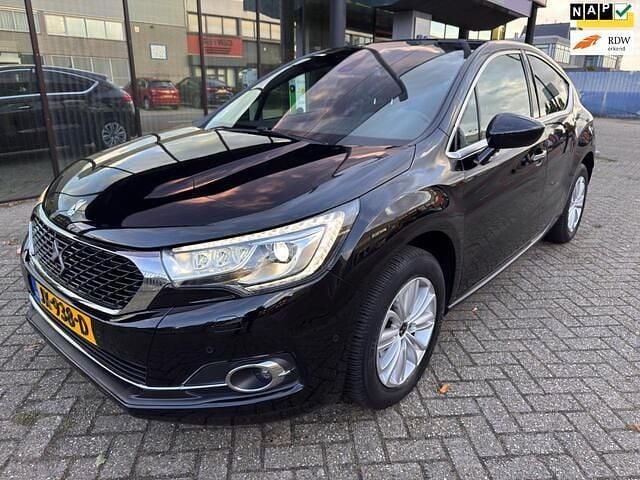 Zwart Gebruikt 2016 DS Automobiles DS4 Chic Hatchback | € 9.750 (Super prijs) - Afbeelding 1/4