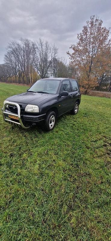 Gebruikt 2000 Suzuki Grand Vitara | € 2.750 (Eerlijke prijs) - Afbeelding 1/4