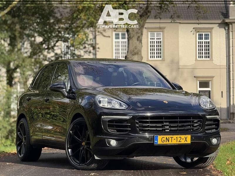 Zwart Gebruikt 2016 Porsche Cayenne Platinum Edition SUV | € 30.950 (Goede deal) - Afbeelding 1/4