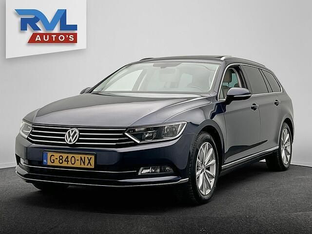 Blauw Gebruikt 2016 VW Passat Edition Stationwagen | € 14.900 (Eerlijke prijs) - Afbeelding 1/4