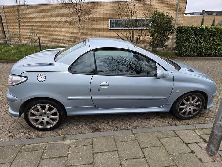 Occasion 2004 Peugeot 206 CC Cabriolet | € 950 (Super prijs) - Afbeelding 1/4
