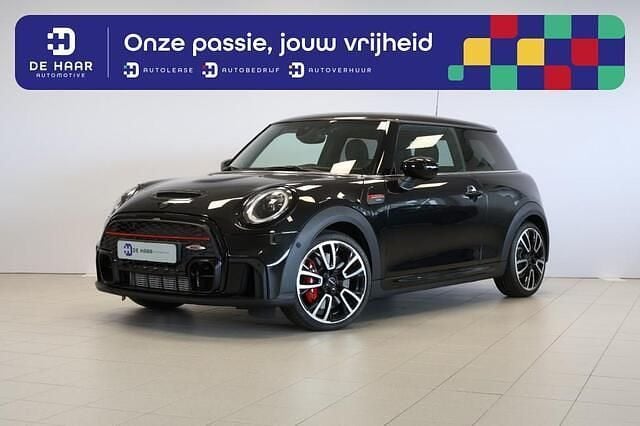 Zwart Gebruikt 2023 Mini John Cooper Works Hatchback | € 38.900 (Iets duurder) - Afbeelding 1/4