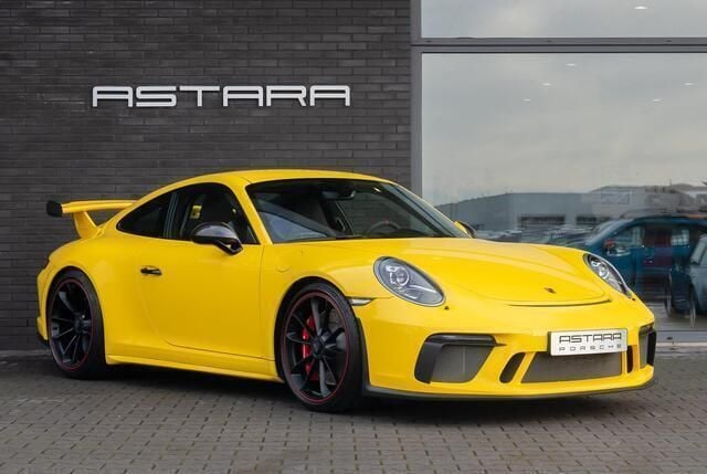 Geel Occasion 2018 Porsche 911 GT3 Coupé | € 169.800 - Afbeelding 1/4