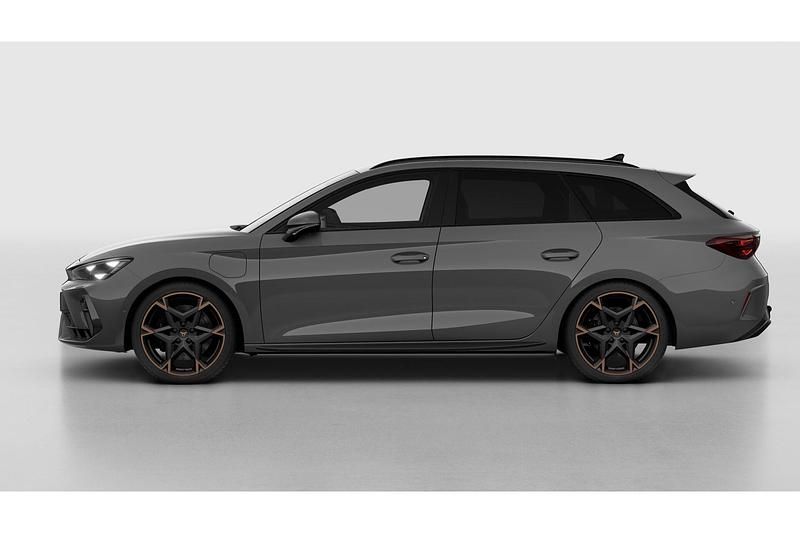 Nieuw Cupra Leon VZ 2025 Graphene grey Stationwagen