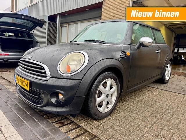 Zwart Occasion 2011 Mini ONE Hatchback | € 2.595 (Eerlijke prijs) - Afbeelding 1/4